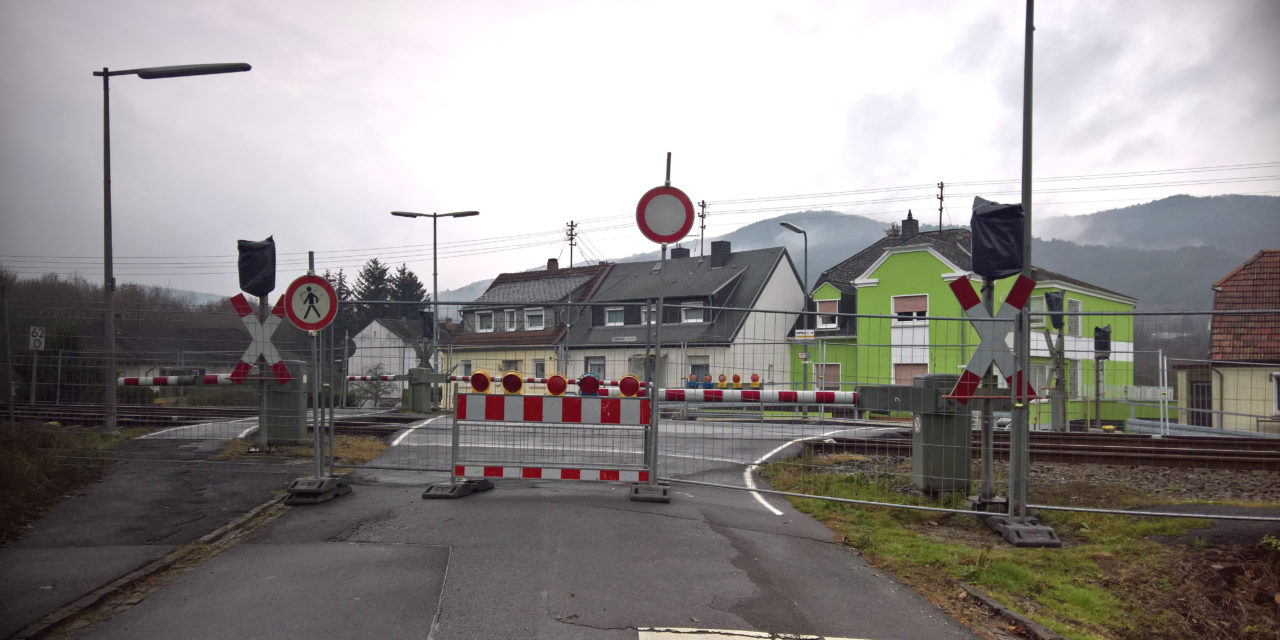 Weierbach: Bleibt der Bahnübergang zur Eisenbahnstraße/Altweid?
