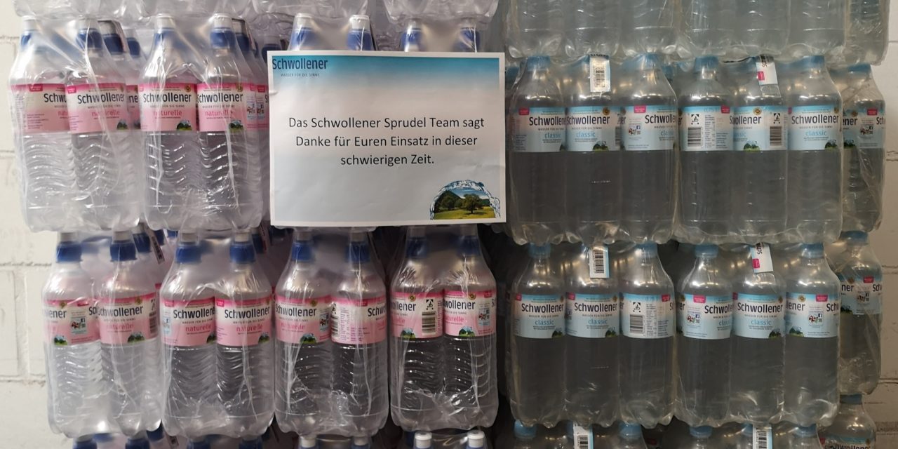 Schwollener Sprudel spendet über 30.000 Flaschen Mineralwasser im Bereich der Pflege